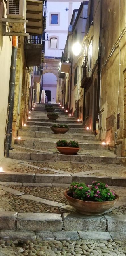 Familyholidays La Finestra Di Fronte Cefalù Zewnętrze zdjęcie