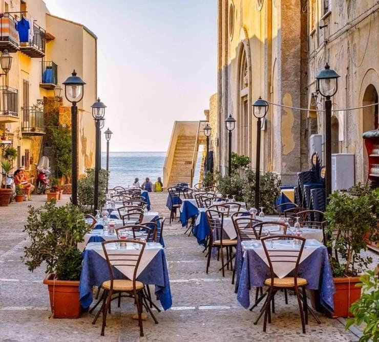Familyholidays La Finestra Di Fronte Cefalù Zewnętrze zdjęcie