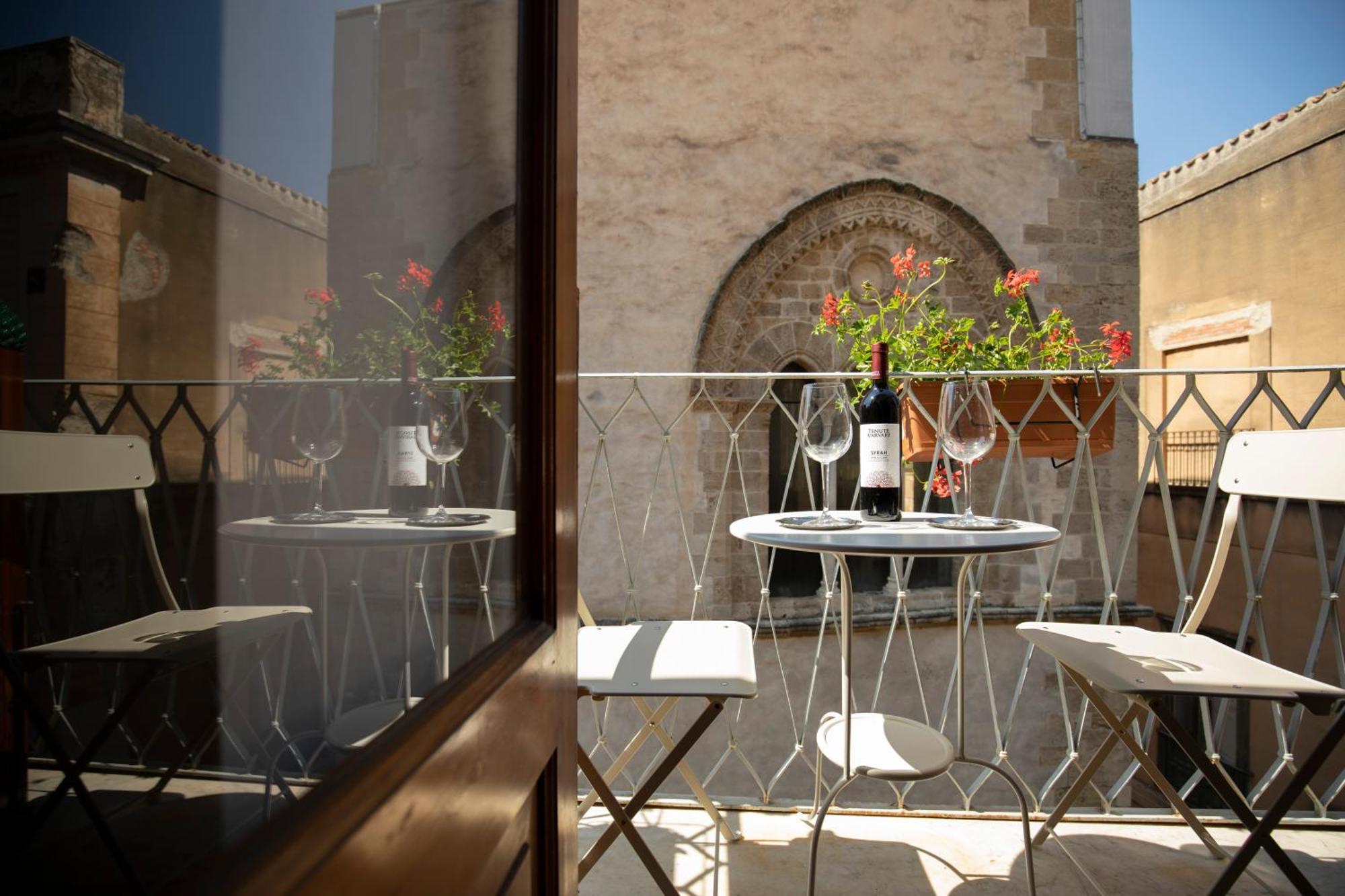 Familyholidays La Finestra Di Fronte Cefalù Zewnętrze zdjęcie
